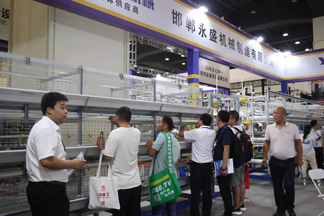 【品質(zhì)源于專業(yè)】您的雞舍交給永盛機械吧!